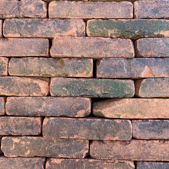 P049, Oude Gebakken Klinkers, Waalformaat, Rood-Bruin