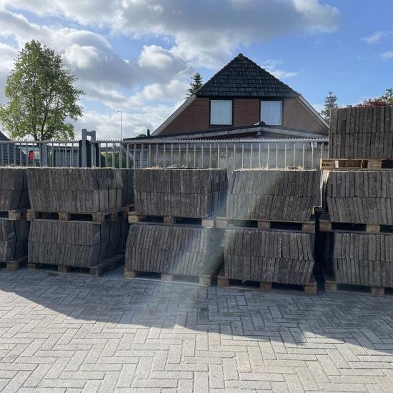 SBP08, Gebruikte betontegels, 30x30x4,5cm