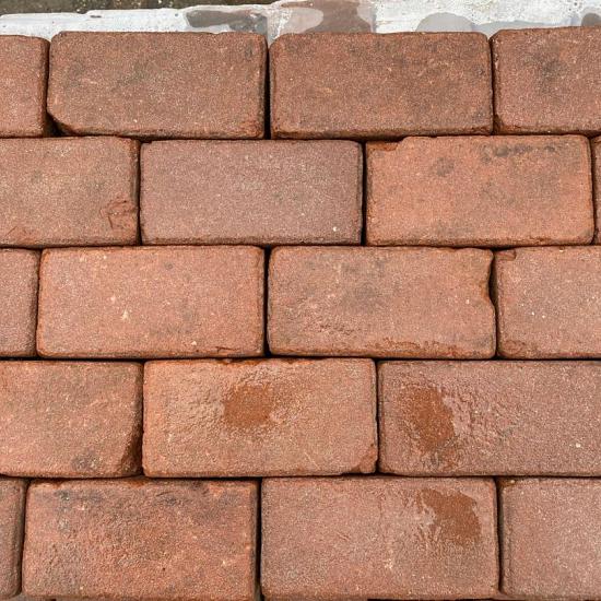 P036, Oude Gebakken Klinkers, Platkeiformaat, Rood-Bruin