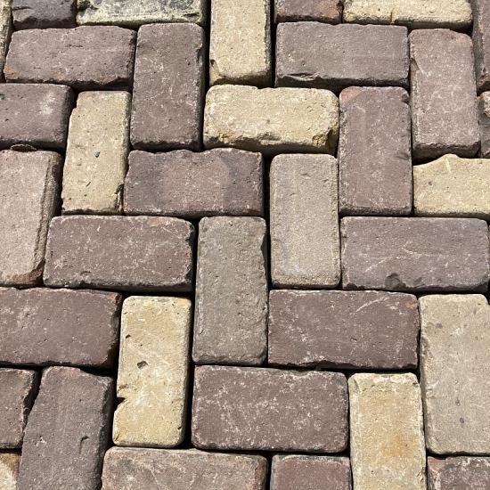 V32, Oude Gebakken Klinkers, Keiformaat, Genuanceerd