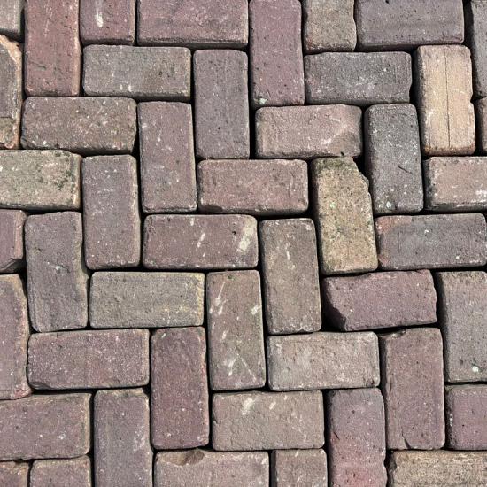 V62, Oude Gebakken Klinkers, Keiformaat, Rood-Paars