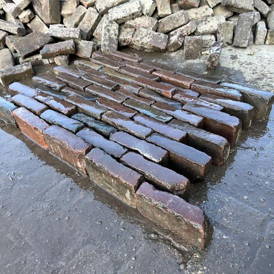 SBP37, Gebakken Klinkers, Waalformaat, Rood Genuanceerd