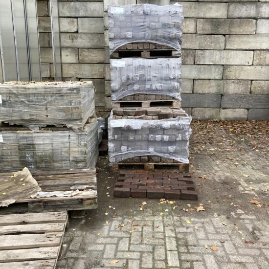 P081, Oude Gebakken Klinkers, Keiformaat, Rood-Bruin