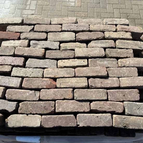 P005, Oude Gebakken Klinkers, Platkeiformaat, Rood-Bruin