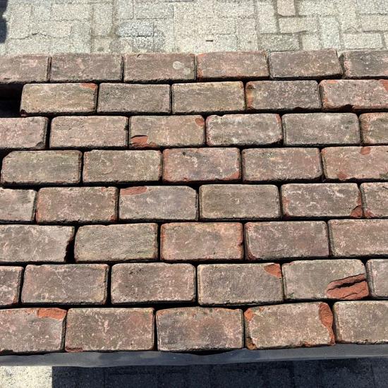 P014, Oude Gebakken Klinkers, Platkeiformaat, Rood-Bruin