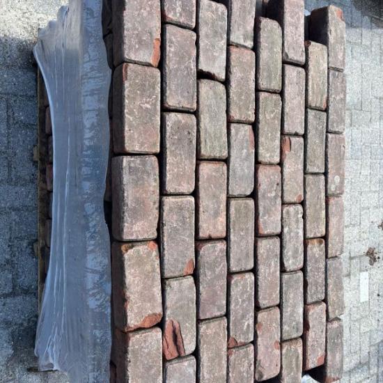 P014, Oude Gebakken Klinkers, Platkeiformaat, Rood-Bruin