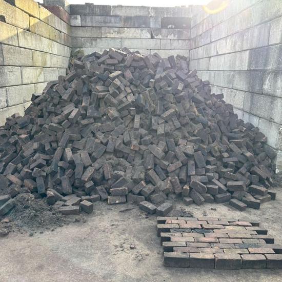 V29 Voorin, Oude Gebakken Klinkers, Dikformaat, Genuanceerd