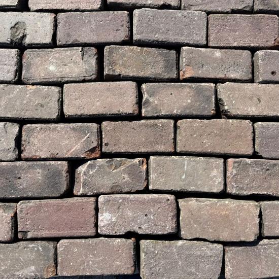P031, Oude Gebakken Klinkers, Keiformaat, Rood-Bruin