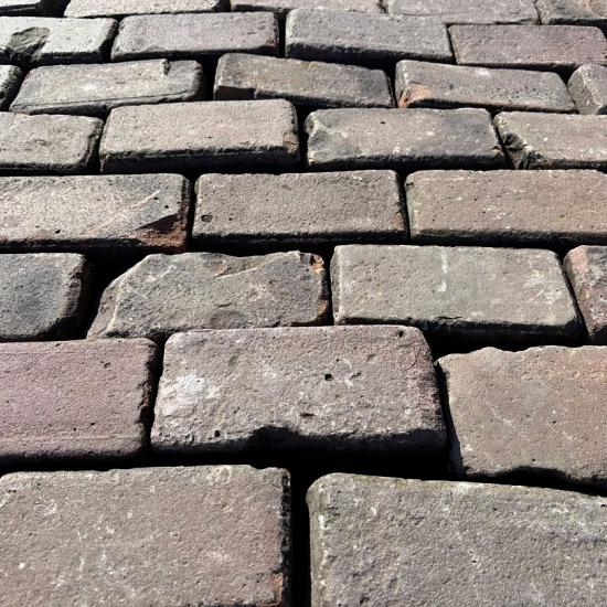 P031, Oude Gebakken Klinkers, Keiformaat, Rood-Bruin