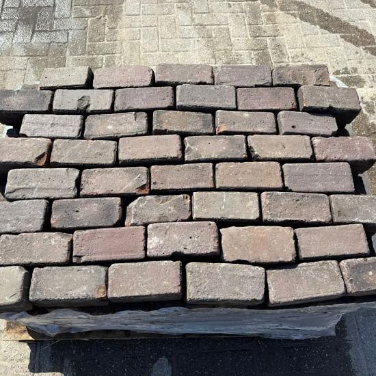 P031, Oude Gebakken Klinkers, Keiformaat, Rood-Bruin