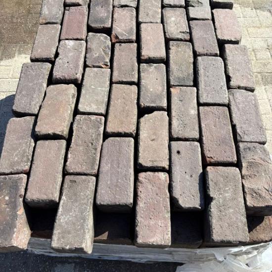 P031, Oude Gebakken Klinkers, Keiformaat, Rood-Bruin