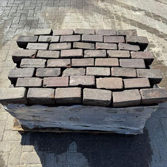 P031, Oude Gebakken Klinkers, Keiformaat, Rood-Bruin