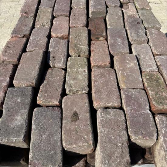 P035, Oude Gebakken Klinkers, Keiformaat, Rood-Paars