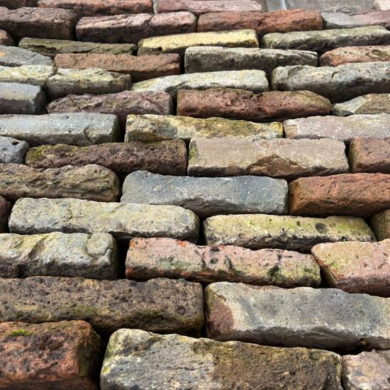 P082, Oude Gebakken Klinkers, Waalformaat, Genuanceerd