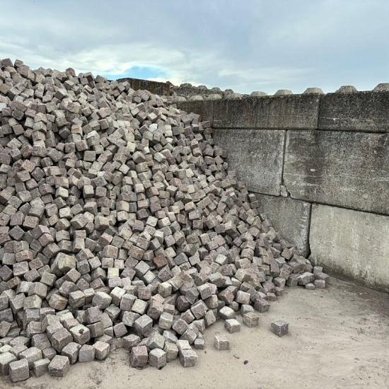 V54, Natuursteenkeien, graniet, Roze-Rood