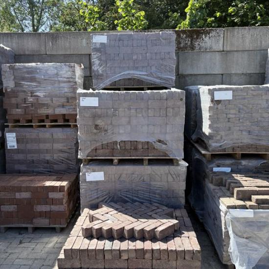 P041, Oude Gebakken Klinkers, Dikformaat, Rood-paars