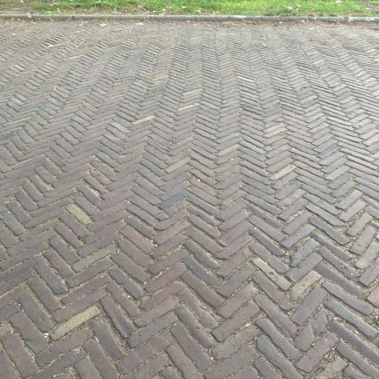 V63, Oude gebakken waaltjes, rood-paars gen.
