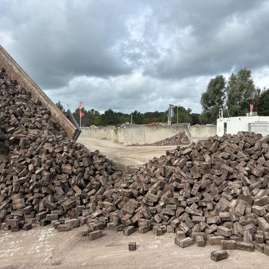 V32, Oude Gebakken Klinkers, Keiformaat, Rood-Paars