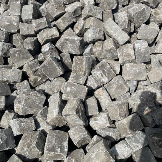 V113 Wensc Natuursteen keien Basalt