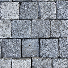 V43, Koperslakkeien, Basalt