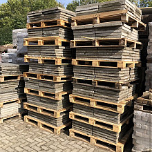 SBP09, Jong Gebruikte betontegels, 50x50x5cm